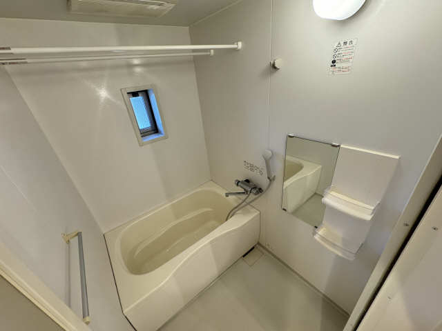 プラセール城見ヶ丘 1階 浴室