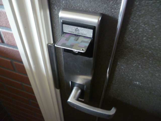 玄関(カードキー)