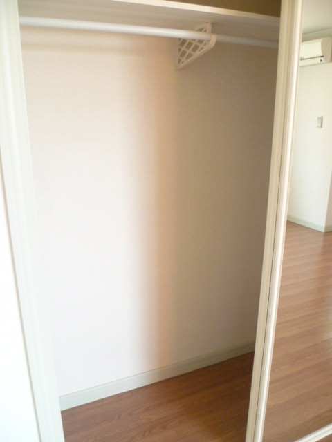 ﾘﾋﾞﾝｸﾞ(ｸﾛｰｾﾞｯﾄ)