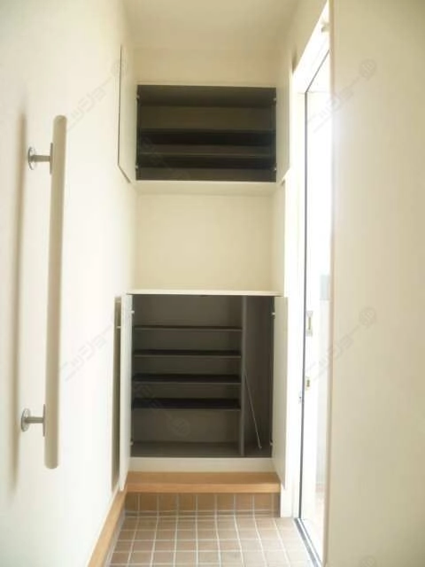 シューズボックス