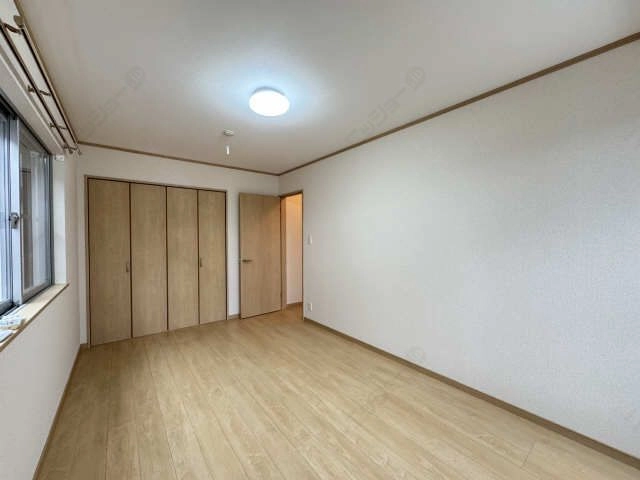 南東洋室