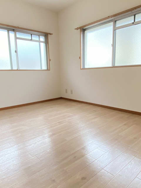 南側洋室