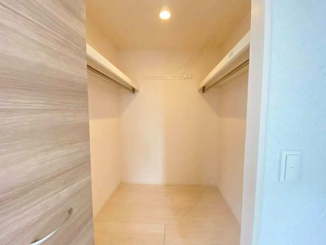 北洋間ウォークインクローゼット