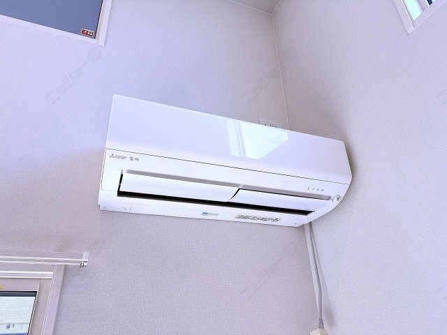 リビング・エアコン