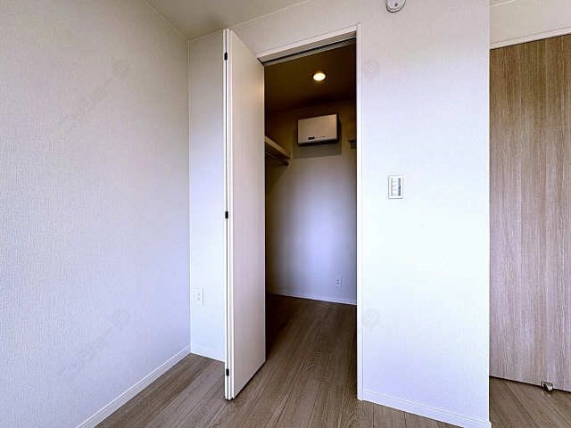 南洋室・ウォークインクローゼット