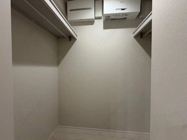 北側洋室収納