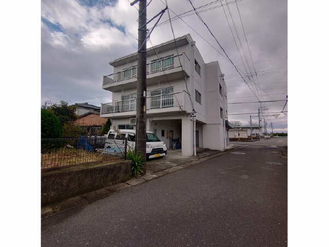 西側外観