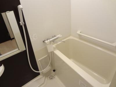 レオネクスト桜 1階 浴室