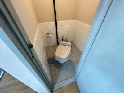 WC