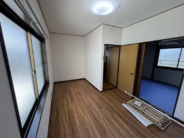 ２階洋室