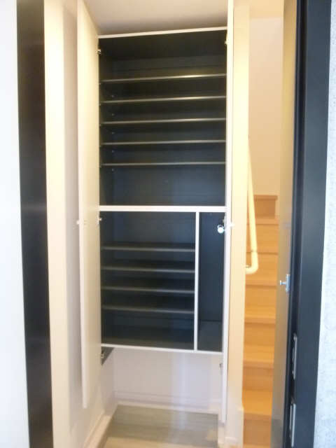 シューズボックス