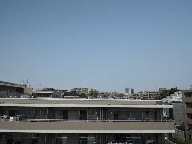 北側バルコニー