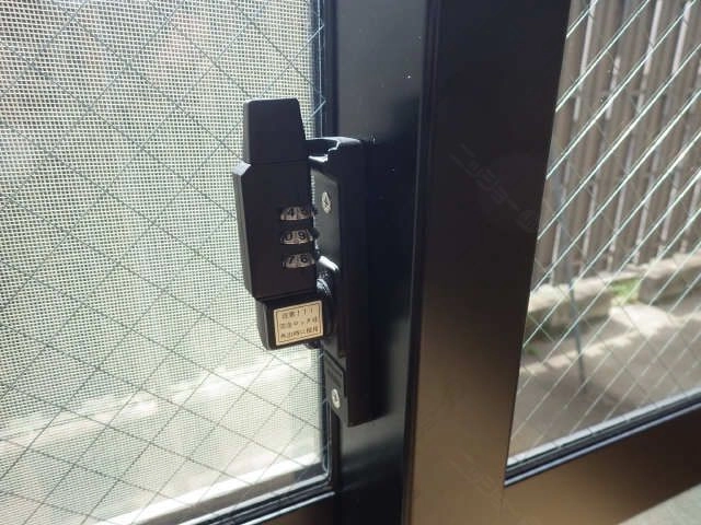 防犯クレセント錠