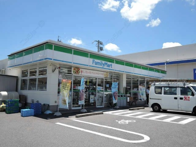 近隣コンビニ