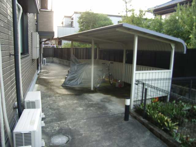 駐輪�場