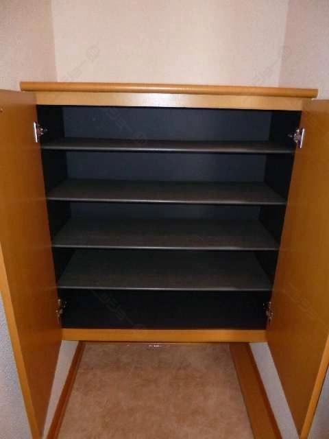 シューズボックス