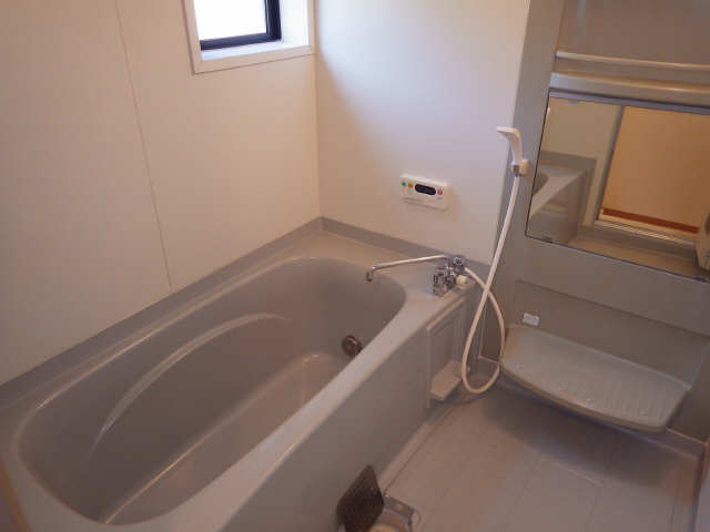 マ・メゾン 2階 浴室