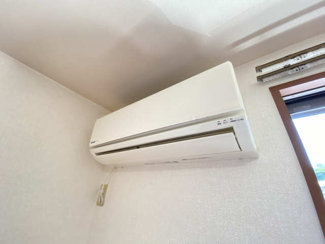 リビングエアコン