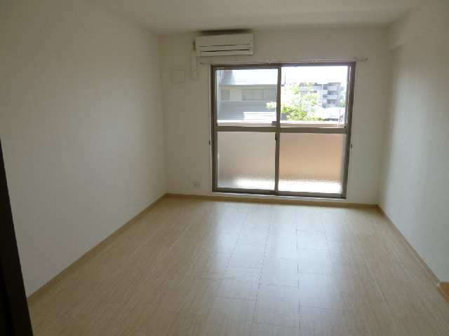 リビング（同型）