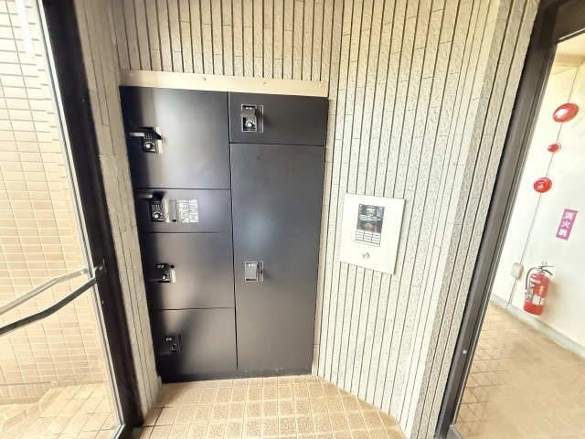 宅配ボックス