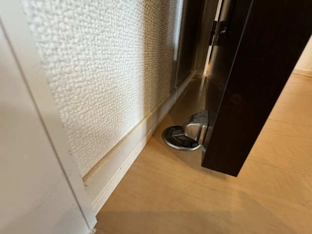 ドアストッパーON