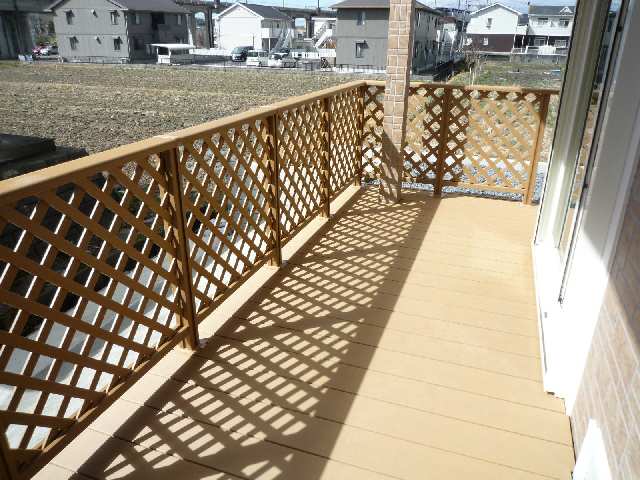 ｳｯﾄﾞﾃﾞｯｷ