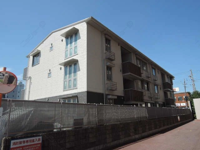 外観（建築中）