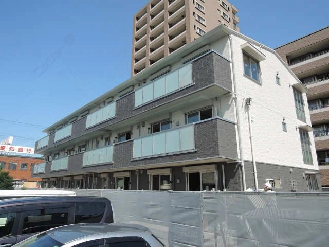 外観（建築中）