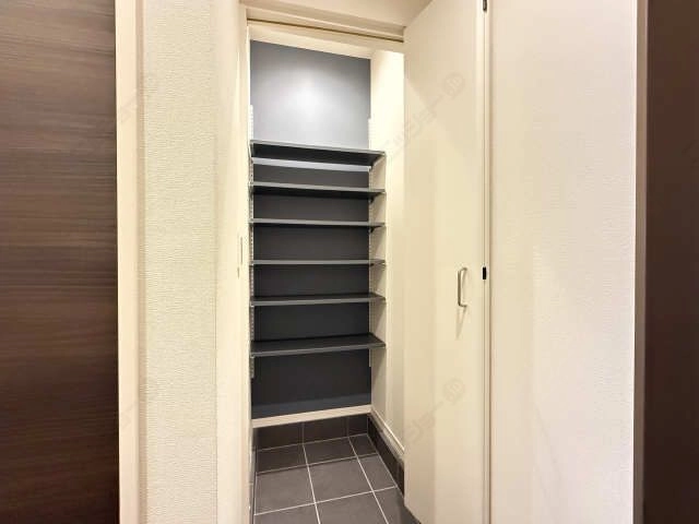 シューズボックス