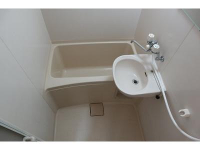 レオパレスグランツ 2階 浴室