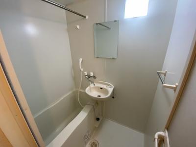 レオパレス穴田 1階 浴室