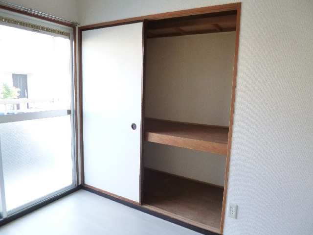 南洋間収納