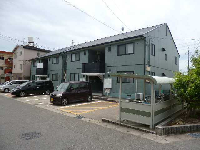 Ａ・Ｂ棟北全体外観