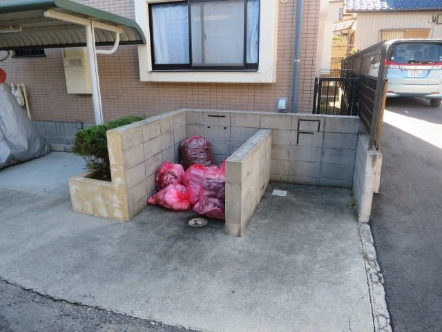 ゴミステーション