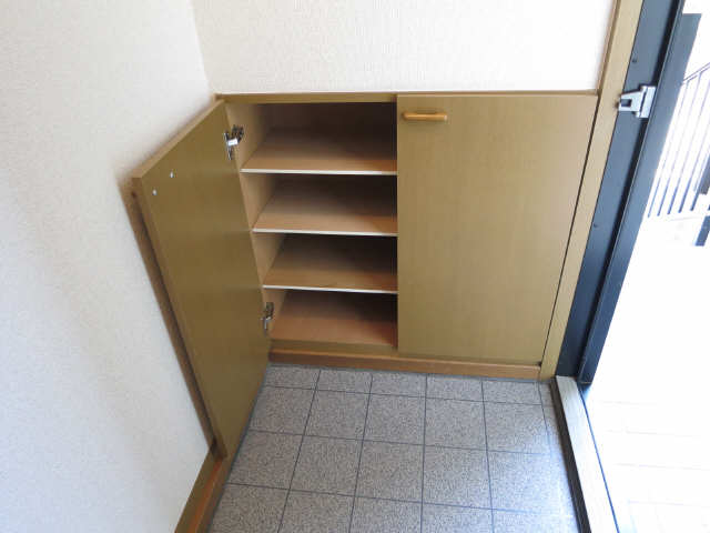 シューズボックス