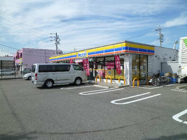 ミニストップ��歩12分