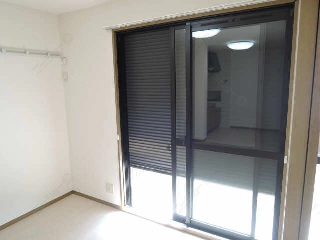 シャッター雨戸付き