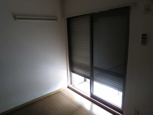 シャッター雨戸