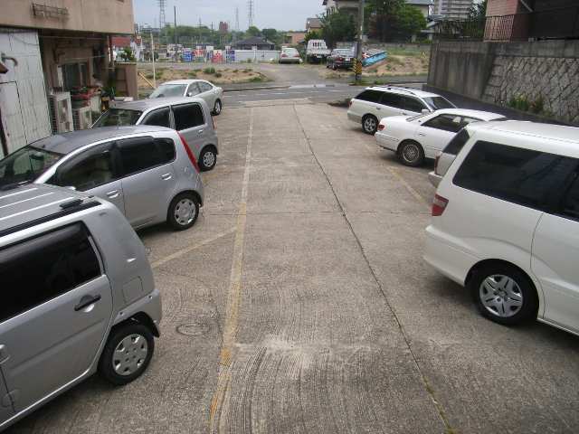 矢田ビル 3階 駐車場