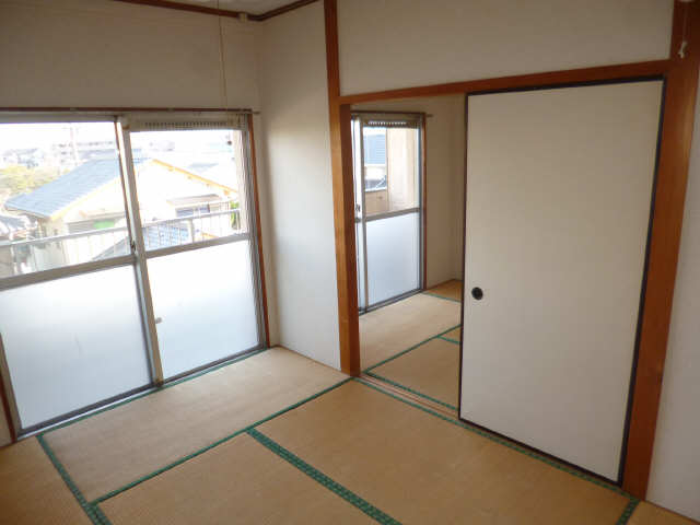 矢田ビル 4階 和室～和室