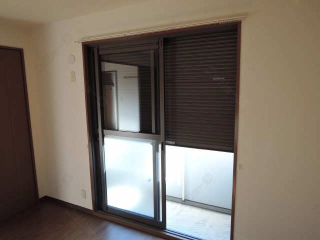 シャッター雨戸