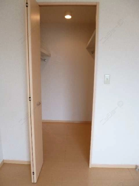 ｳｫｰｸｲﾝｸﾛｰｾﾞｯﾄ