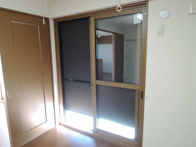 シャッター雨戸