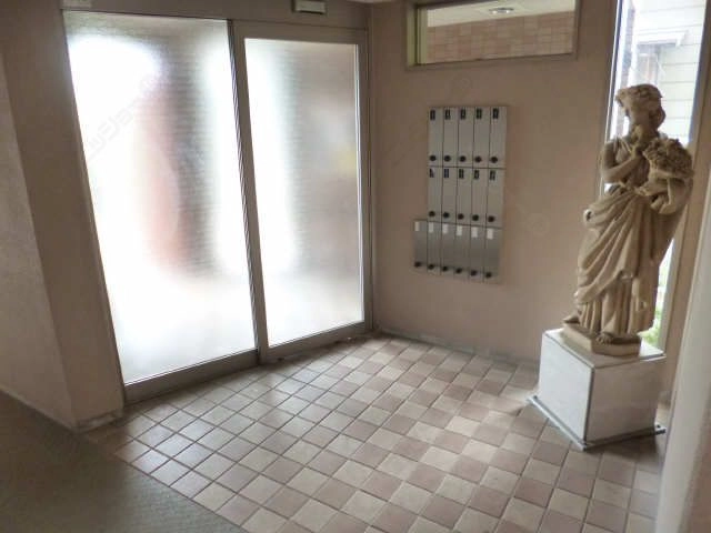 エントランス中
