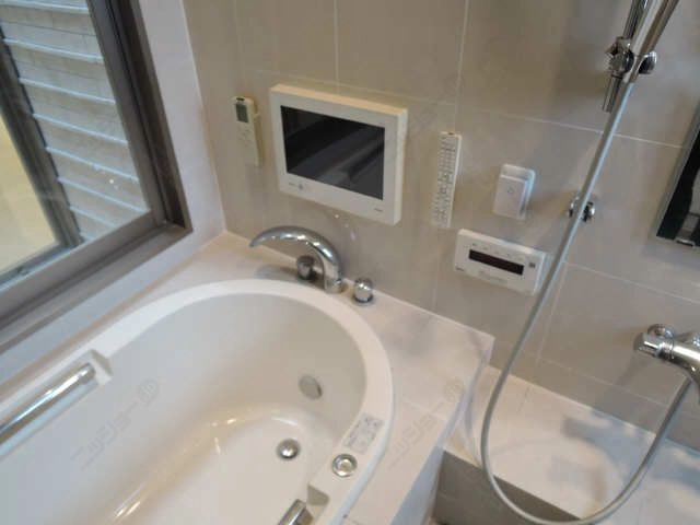 浴室テレビ付き