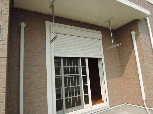 シャッター雨戸