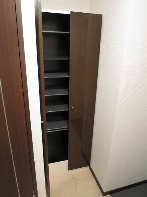 ｼｭｰｽﾞﾎﾞｯｸｽ