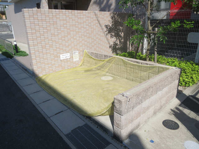 ごみ置場