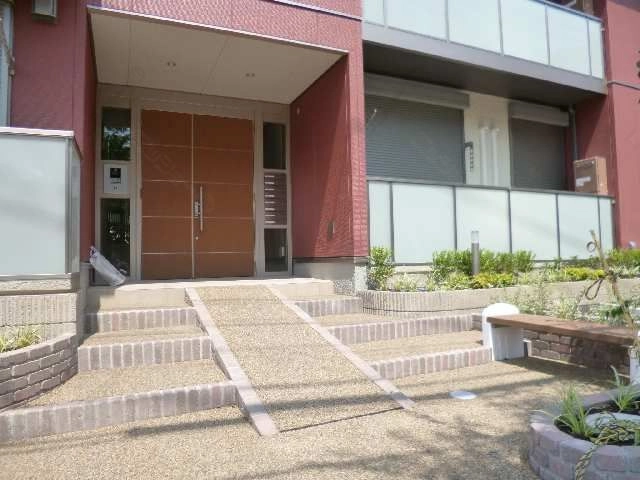 ｵｰﾄﾛｯｸｴﾝﾄﾗﾝｽ