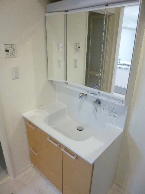 シャンプードレッサー